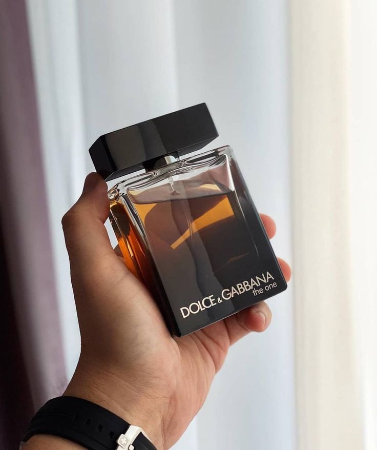 The One For Men Eau De Parfum
