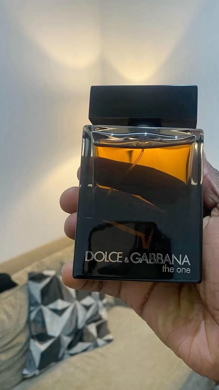 The One For Men Eau De Parfum